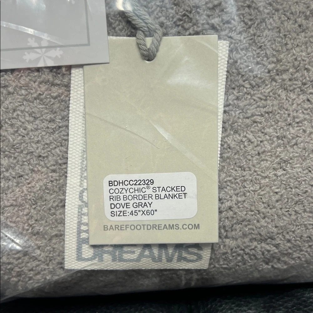 Barefoot Dreams CozyChic Stacked Ribbed Blanket in Dove Gray
